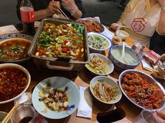 -琥珀老六龙虾(四里河店)