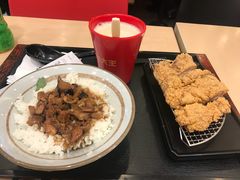 酥嫩鸡腿排卤肉饭-永和大王(茉莉上新·军博店)