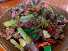 小炒黄牛肉-苗湘食府(十年店)