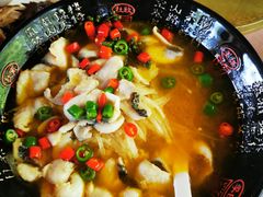 -湖泉水云间餐厅·弥勒地道菜(B座店)