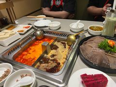 -海底捞火锅(宝龙广场夜宵主题店)