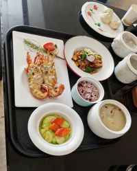 -拾玥国际月子会所(凯宾斯基店)