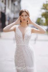 -Renee芮亦婚纱(原丽莎)