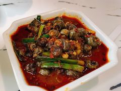 螺丝-凤凰路何眼镜香辣蟹(花果园店)
