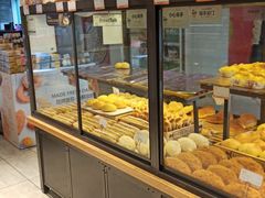 面包甜点陈列柜-BreadTalk面包新语·烘焙蛋糕(海珠丽影广场店)