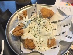 -W COLLECTIVE  DESSERT SHOP