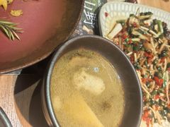 -一朵菌·野生菌探索家火锅(南亚店)