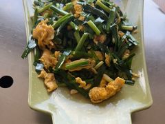 拌山野菜-北京龙庆四季香农家饭庄·灶台鱼·碳烤虹鳟鱼(龙庆峡店)