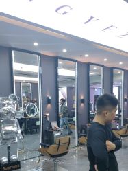 -藤野造型烫染·漂发