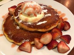 -Pancakes on the rocks(Darling Harbour)