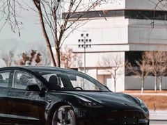 -TESLA 特斯拉(上海太古汇体验店)
