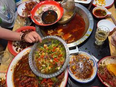 -谭公鱼头·鲜鱼火锅·小龙虾·江湖菜(秀沿路店)