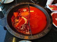 -三个四川人火锅(华联商厦店)