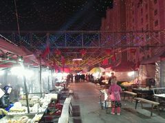 -团结广场夜市