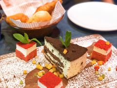 甜品游乐园-YUE·6·西式融合餐厅(外滩六号店)