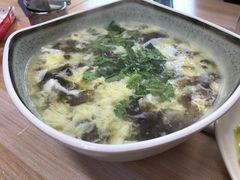 -独一家豆花庄铁锅炖