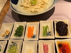 炸酱面-梧桐Plus·创意京·川料理(万象城店)