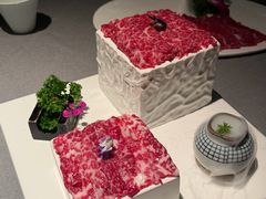 -左庭右院鲜牛肉火锅黑金店(陆家嘴中心店)