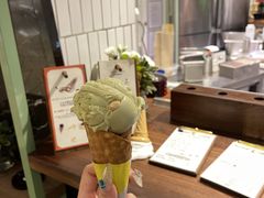 开心果烤榛子碎-LUNEURS月乐诗 冰淇淋咖啡(环贸店)