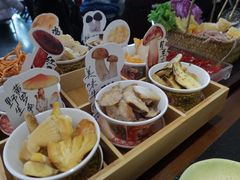 -菌自由丨野生菌火锅特色庭院餐厅(丽江古城店)