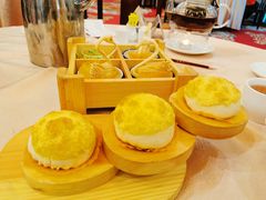 天鹅榴莲酥-汕头君华海逸酒店·鸿桃轩中餐厅