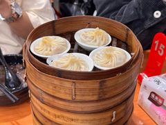 -莱莱小笼·乔艾