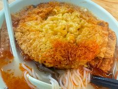 网红炸蛋螺蛳粉-家味螺蛳粉&烤鱼(安远路店)