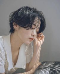 -MOVAN  HAIR莫凡匠人发型屋