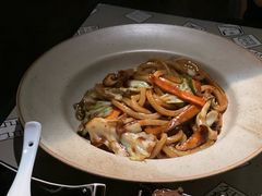 -穹六人间 people 6(岳阳路店)