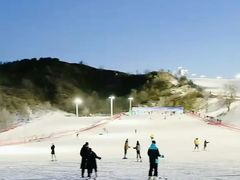 -蓟洲国际滑雪场