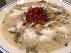 醒胃酸菜鱼-香江中餐厅·招牌鱼生·老广味道(长隆香江酒店)