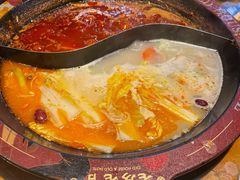 -老房老舍重庆火锅(假日城市店)