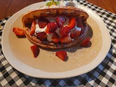-ROAST coffee & eatery