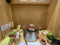 -独食火锅·半米屋台(直营总店)