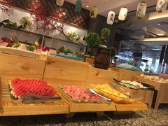 自助取餐区-梅园国际大酒店·自助餐厅(光明港店)
