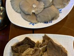 -亿诣蝎府炸酱面羊蝎子火锅(酷车小镇店)