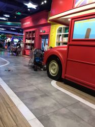 -LuckyStar幸运星家庭娱乐中心(东莞国贸店)