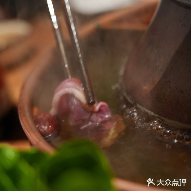 铜锅里🈶故事，涮出的是地道京味儿~