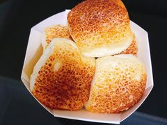 一口奶油芝士面包-巴黎贝甜(昆城广场店)