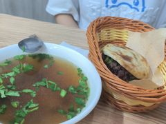 -贾家驴肉火烧(燕山店)