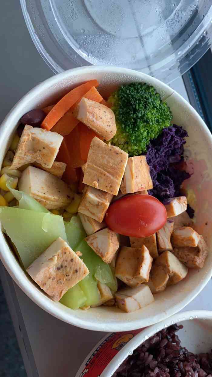 睿健卡路里·创意轻食(星耀城店)-"今天是吃外卖减肥的第一天,点了一