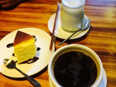 -Rabbit Cafe私房西餐甜点咖啡(栖霞路店)