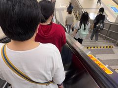 -瑞幸咖啡(华东理工大学商学院店)