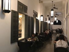 大堂-星巴克臻选(广州沙面店)