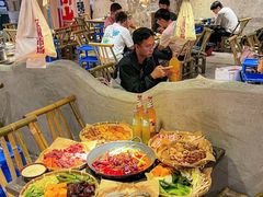 -渝嘴小老弟老火锅(华新村店)