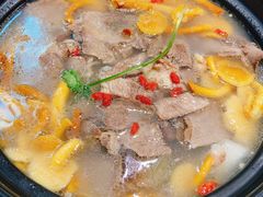 -九寨沟特色牦牛肉汤锅