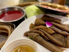 巴掌大毛肚-王婆乔鲜鱼自助火锅(蜀汉路店)