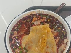 -伊穆祥牛肉面总店·清真