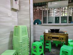 -石灰市毛记烧鸡公(解放碑店)