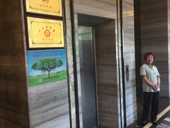 -品悦酒店(三林古镇店)